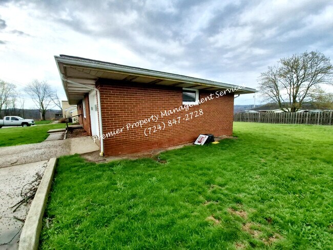 Building Photo - 1820 9th Ave