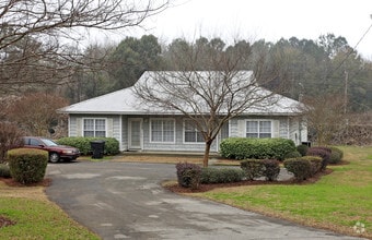 Building Photo - The Cottages at Glenda