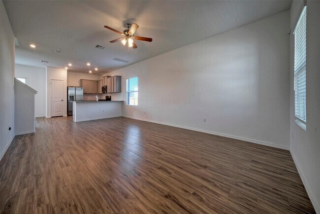 Building Photo - 3201 Ancira Pl