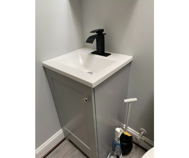 Building Photo - 3523 Edmondson Ave