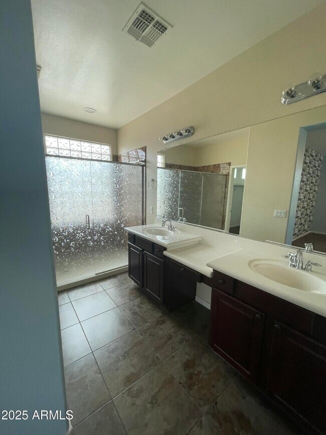 Building Photo - 3810 S Star Canyon Dr