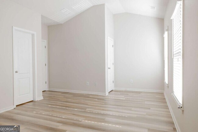 Building Photo - 1232 Harris Commons Pl