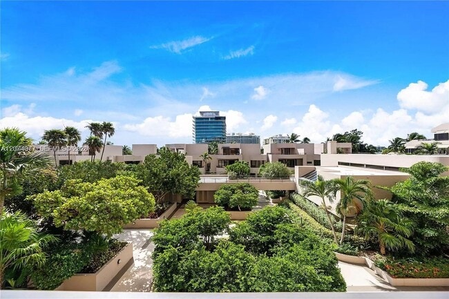 Building Photo - 201 Crandon Blvd