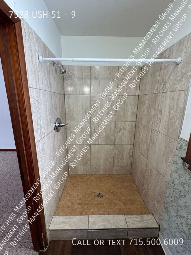 Building Photo - 7528 USH 51-9