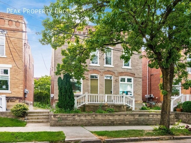 Building Photo - 1208 Indianola Ave
