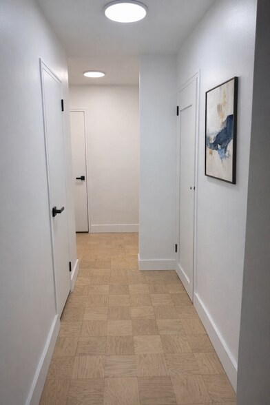 Master Hall - 39 E 39th St