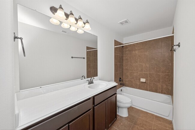 Building Photo - 13202 Versace Dr