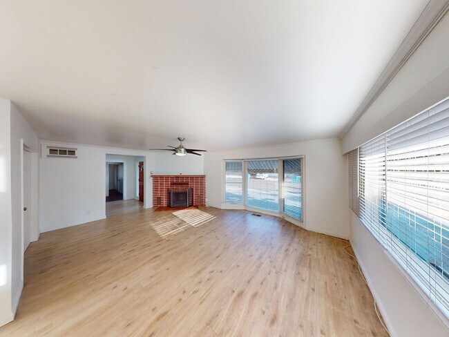 Building Photo - 6180-6182 Mary Lane Dr.