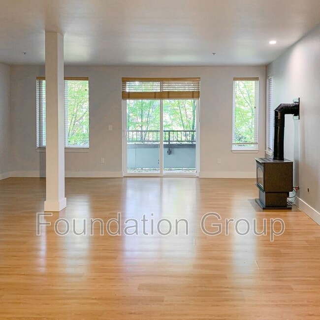 Building Photo - 4038 Stone Way N