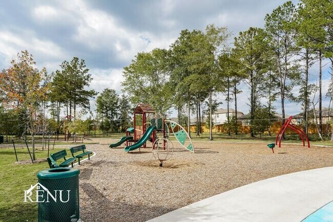 Building Photo - 10406 Sweetwater Creek Dr