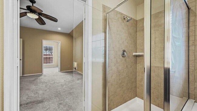 Building Photo - 2201 Liriope Ln