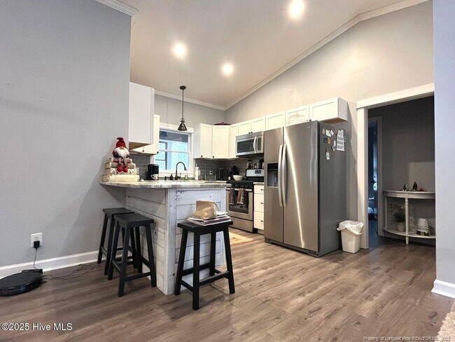 Building Photo - 105 Scuppernong Ct