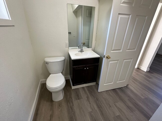 Building Photo - $1,000 Off First Months Rent!! Sparks 2 be...