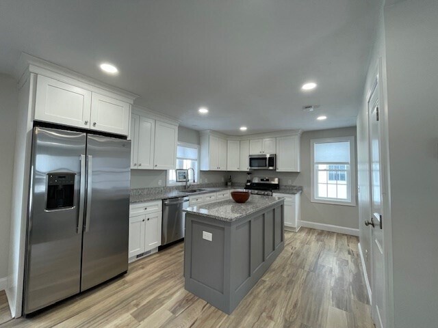 Building Photo - 152 W Main St