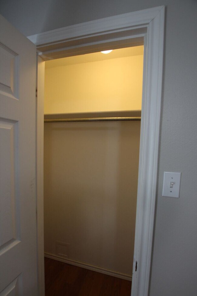 Building Photo - Stunning 4 Bedroom in Tyler! Available in ...