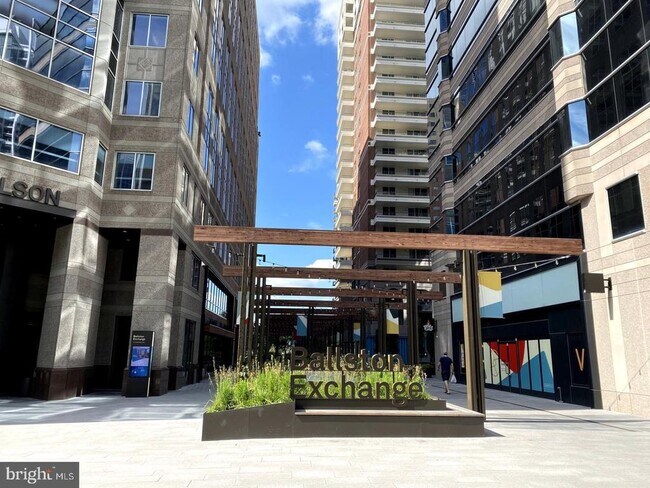 Building Photo - 3830 9th St N