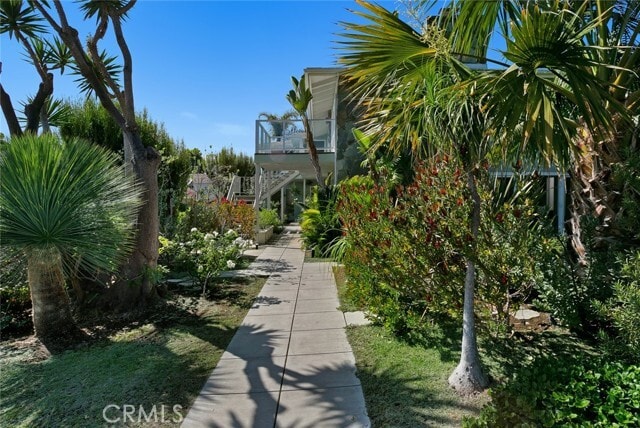 Building Photo - 372 Locust St