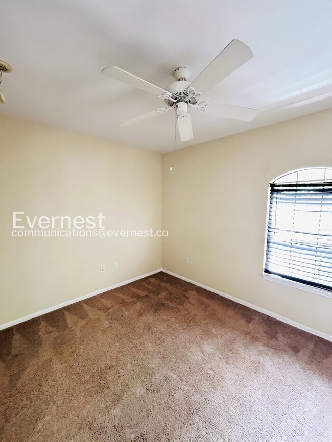 Building Photo - 2139 Chianti Pl