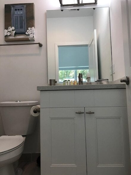 Building Photo - 2362 SW 18th Ave