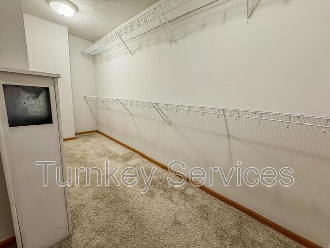 Building Photo - 15222 Curtis Ave