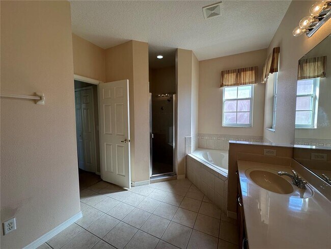 Building Photo - 2641 Maggiore Cir