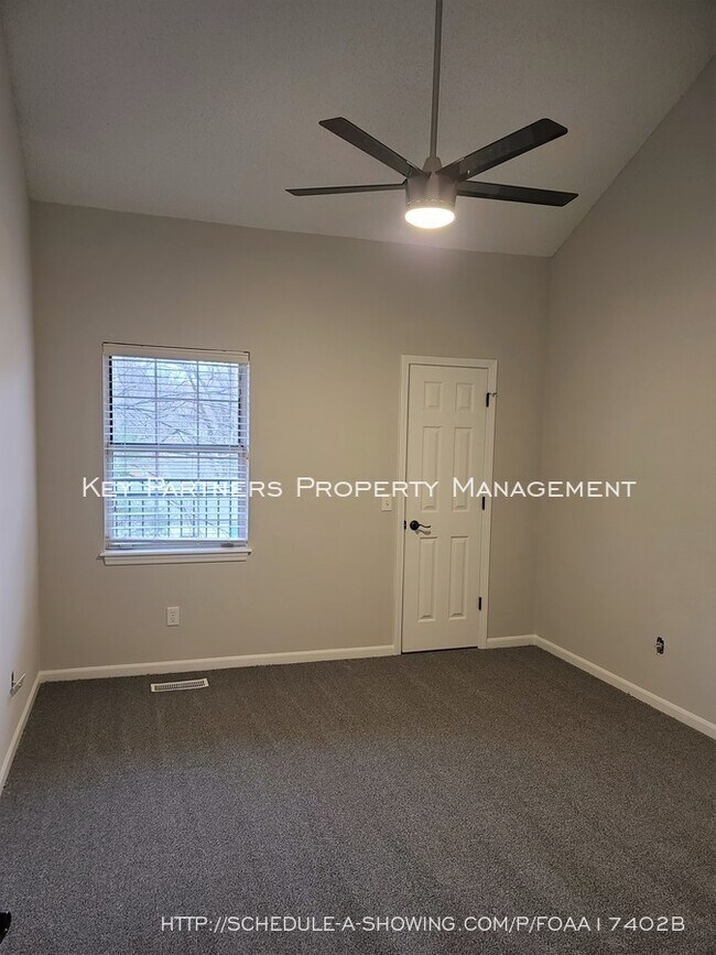 Building Photo - 6823 W 76th St - 2 Bed 2 Bath Remodel!