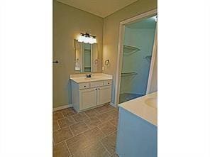 Building Photo - 537 N Keats Dr
