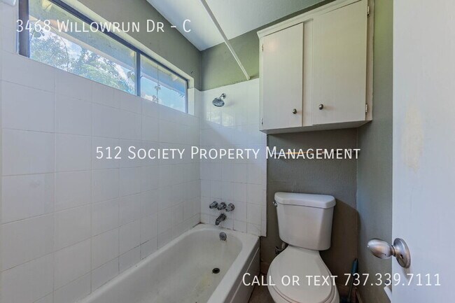 Building Photo - 3468 Willowrun Dr