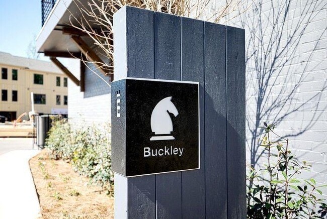 Building Photo - 139 Pacer Pl