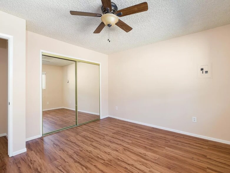 Building Photo - 2302 Aviation Blvd