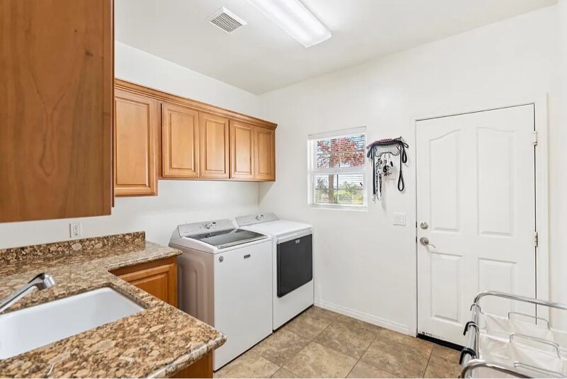 Building Photo - 2090 Quail Meadow Rd