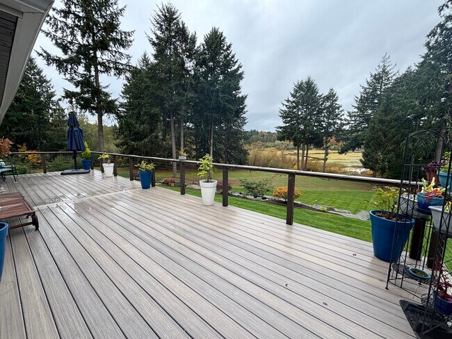 Building Photo - 8582 Long Lake Rd SE