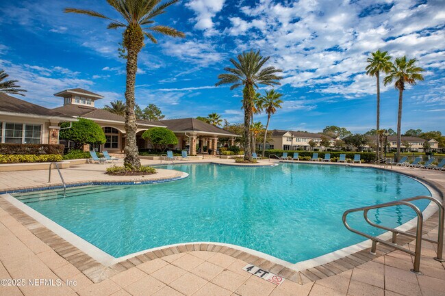 Building Photo - 7990 Baymeadows Rd