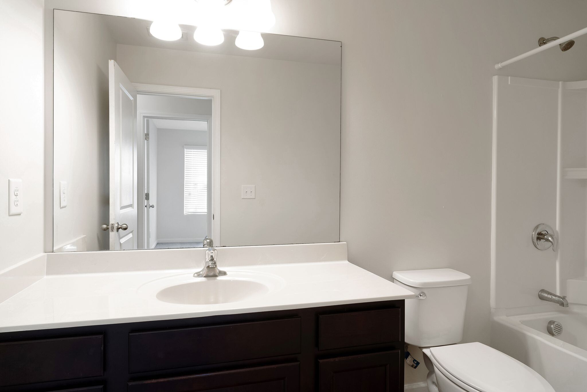 Building Photo - 6353 Mountain Home Way SE