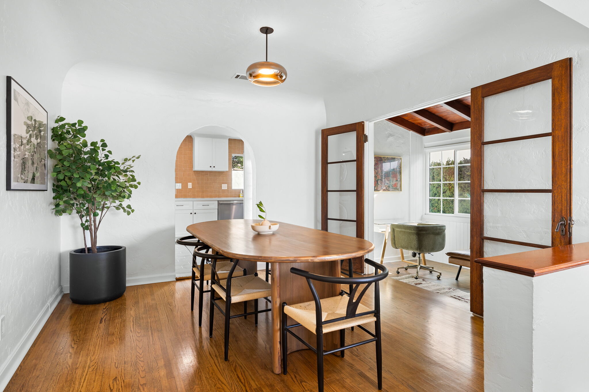 Building Photo - 3758 Gaviota Ave