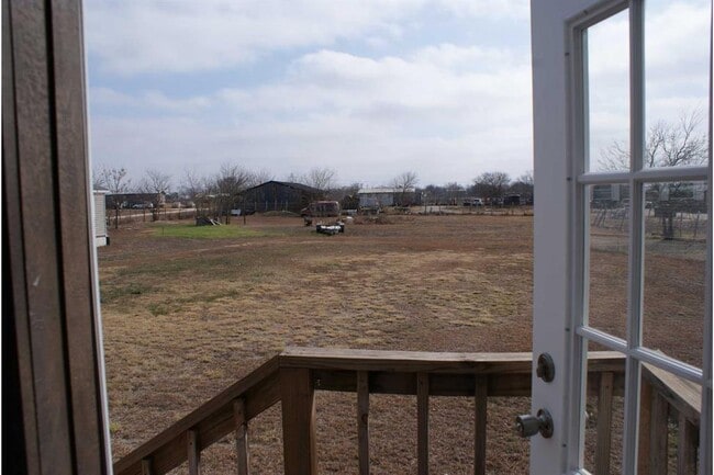 Building Photo - 501 Mesquite Rd