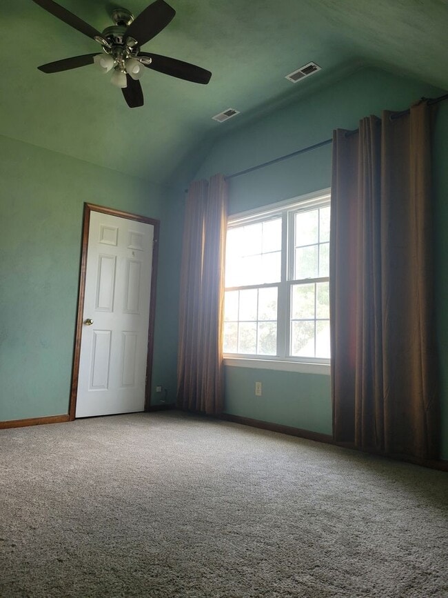 Building Photo - 4 bedroom 2.5 baths in Kempsville