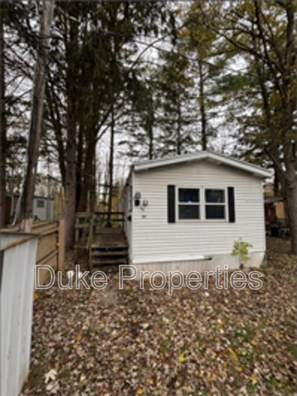 Primary Photo - 26 Chapin St