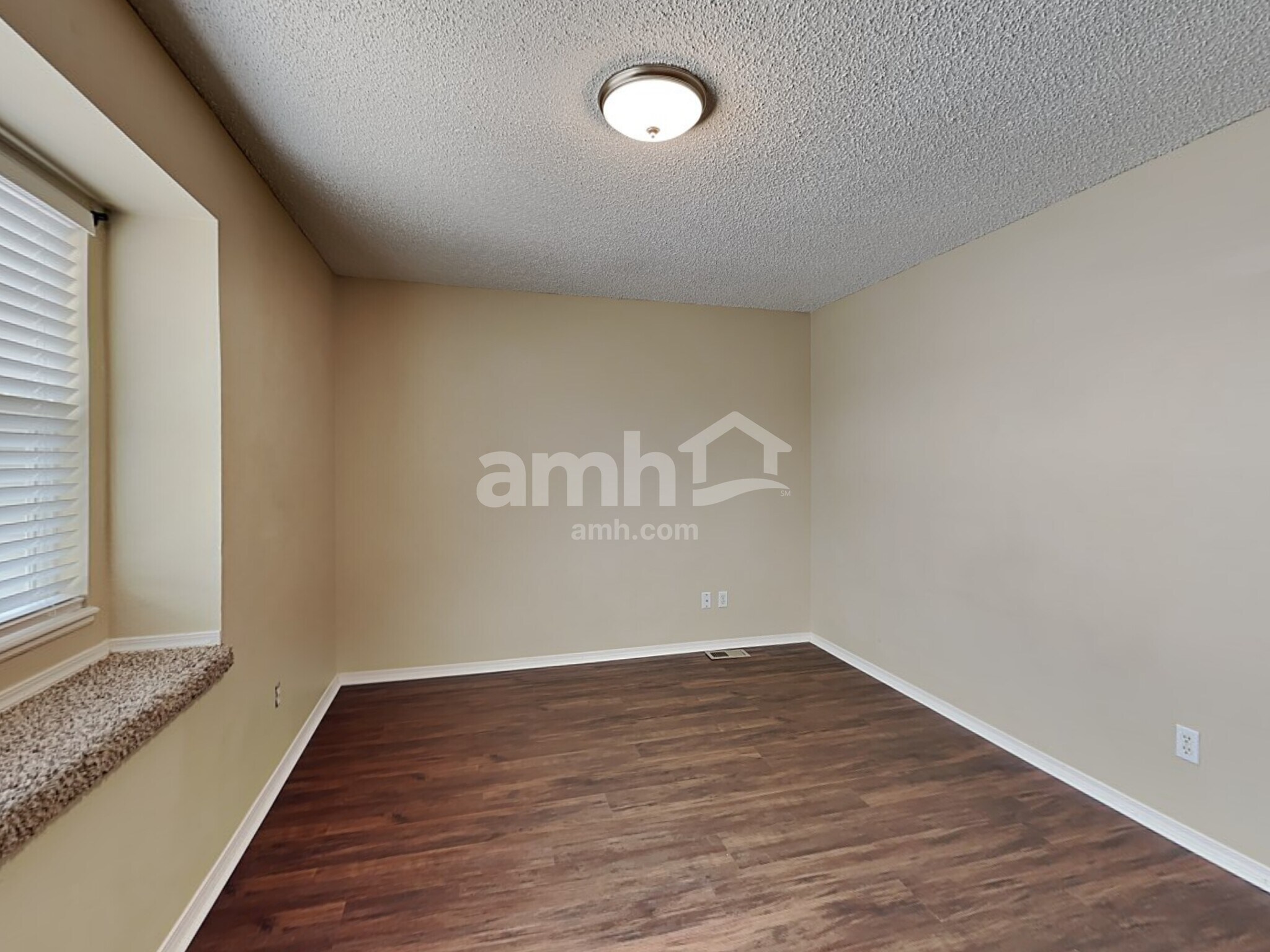 Building Photo - 1441 Piros Dr