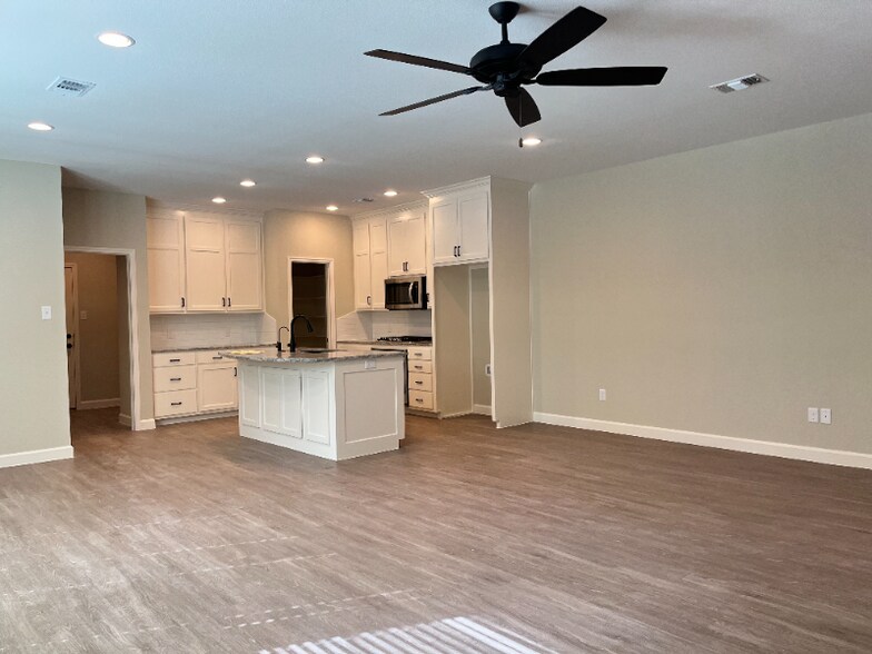 Building Photo - 1306 Milltown Rd