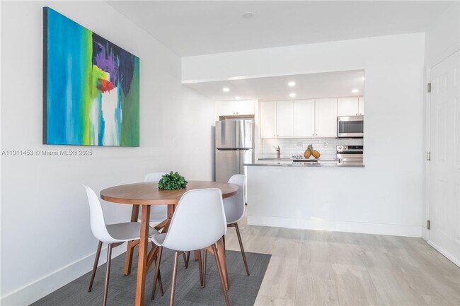 Building Photo - 290 Sunrise Dr