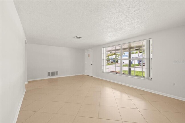 Building Photo - 7751 Cherrytree Ln