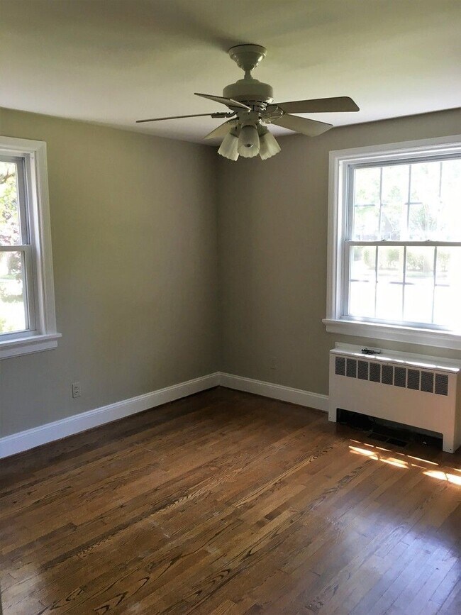 Building Photo - 3910 Cary Street Rd