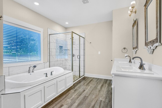 Building Photo - 412 Carneros Dr