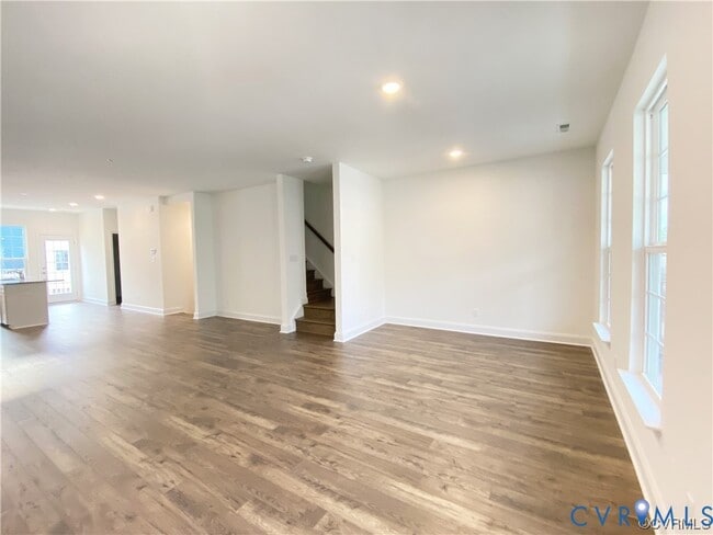 Building Photo - 7000 Leire Ln