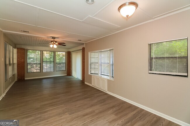 Building Photo - 821 Duke Ct