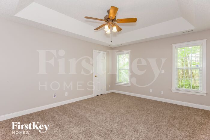 Building Photo - 15824 Robins Way