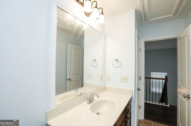 Building Photo - 438 Privet Cir