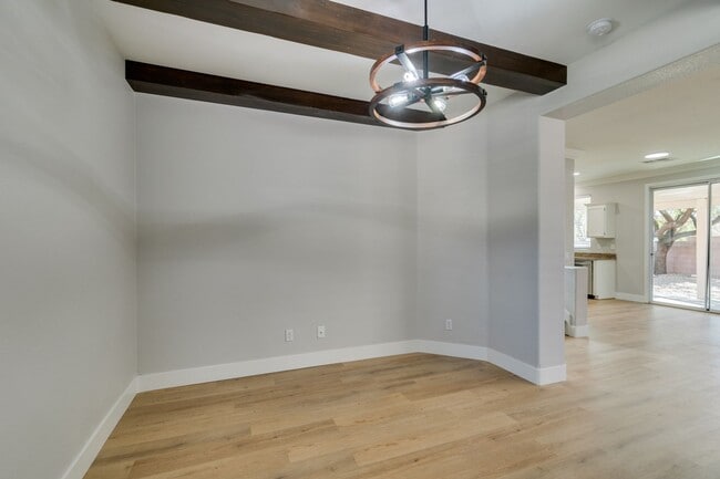 Building Photo - BEAUTIFUL SUMMERLIN 3 BEDROOM UPGRADED!!