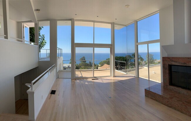 Building Photo - OCEAN VIEW Home for Rent! Please contact Wayne at (818) 261-9881 or wbutts9661@gmail.com for more...
